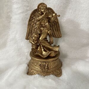 Kurt Adler Golden Angel Music Box 7" plays‎ Hark the Herald